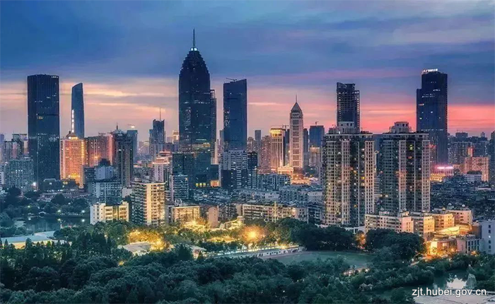 关于试行分阶段办理施工许可证的通知 关于试行分阶段办理施工许可证的通知